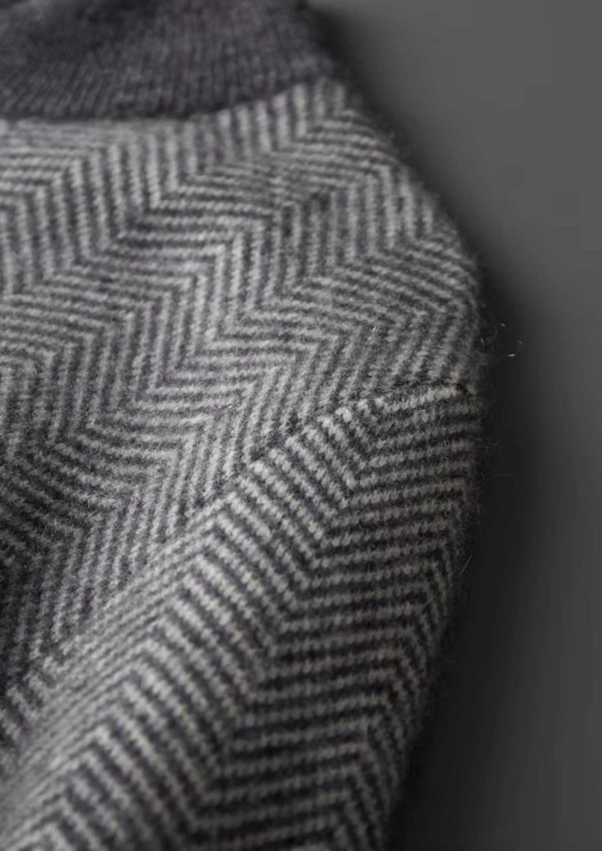 Alpenfeld | Set aus feinster Merinowolle mit Muster