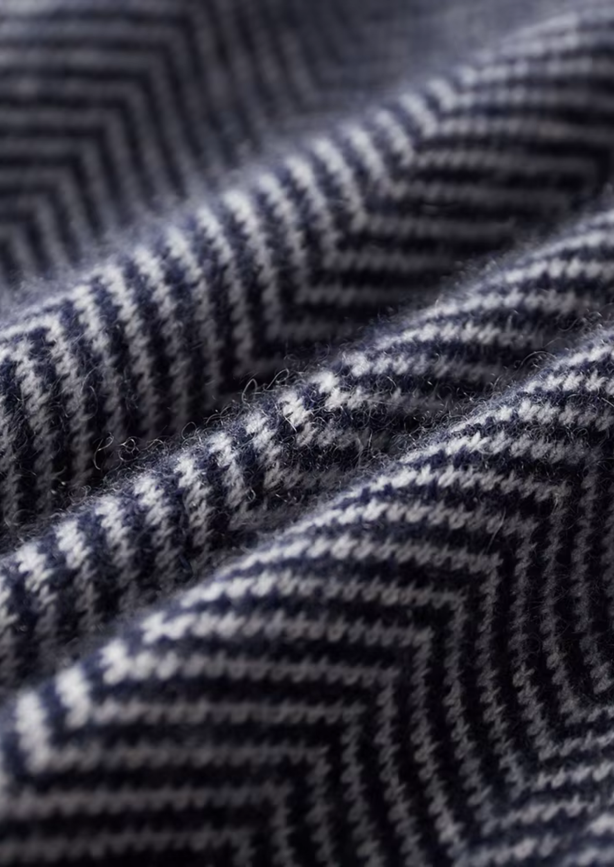 Alpenfeld | Set aus feinster Merinowolle mit Muster