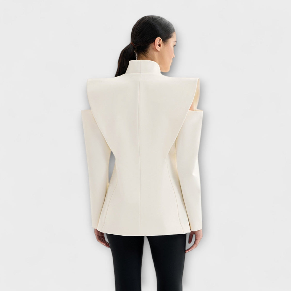 Alpenfeld™ | Valeria – Skulpturaler Schulterblazer