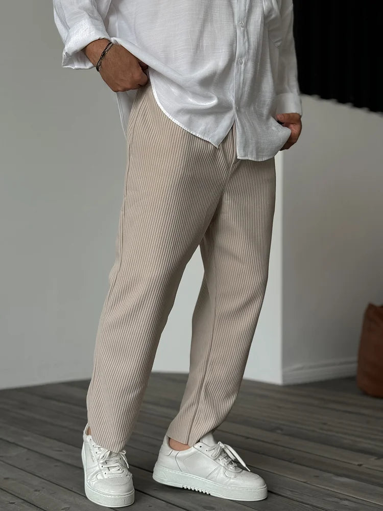 Alpenfeld™ | Herren Relax Fit Plissee Hose – Eleganter und Bequemer Alltags- und Business-Look