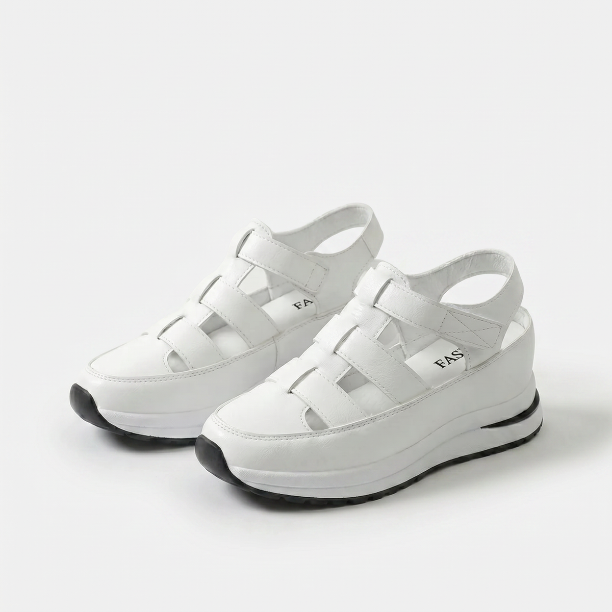 Lone - Perfekt bequeme Sandalen